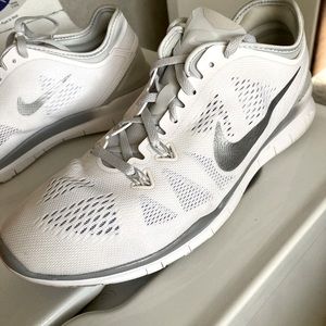 Nike women’s Free 5.0 Trainer Fit 5 sz 11